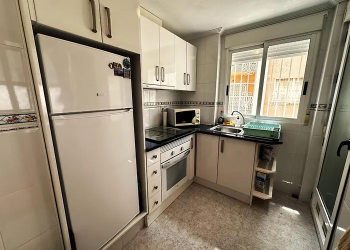 Leandros Seaside 아파트 *